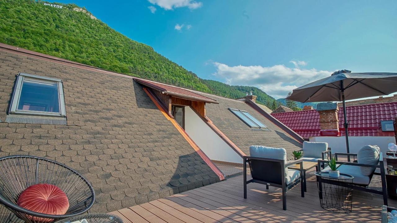 Rooftop Proprety With Large Terrace & Stunning Views - Braşov Exterior foto